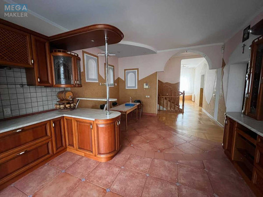 Продаж дома, 3&nbsp;поверху, 536&nbsp;кв.м, 11&nbsp;кімнат, ділянка 22&nbsp;сотки, <a class="location-link" href="/ranevichi/" title="Недвижимость Раневичі">Раневичі</a>, Садова, 1 (изображение 4)
