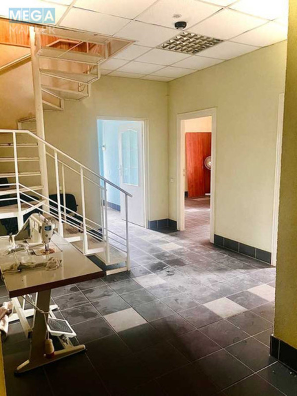 Продаж дома, 3&nbsp;поверху, 536&nbsp;кв.м, 11&nbsp;кімнат, ділянка 22&nbsp;сотки, <a class="location-link" href="/ranevichi/" title="Недвижимость Раневичі">Раневичі</a>, Садова, 1 (изображение 18)