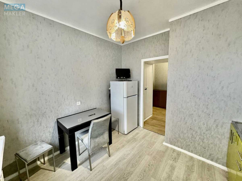 Оренда 2 кімнатної квартири, <a class="location-link" href="/kiev/" title="Недвижимость Київ">Київ</a>, <a class="location-link" href="/kiev/solomenskij/" title="Недвижимость Солом'янський район">Солом'янський р-н</a>, Вадима Гетьмана вул., 42 (изображение 4)