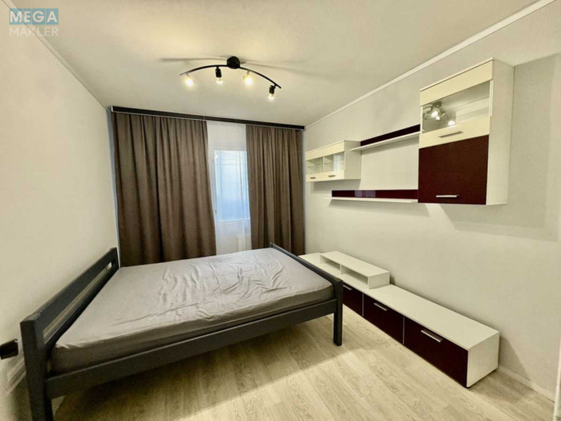 Оренда 2 кімнатної квартири, <a class="location-link" href="/kiev/" title="Недвижимость Київ">Київ</a>, <a class="location-link" href="/kiev/solomenskij/" title="Недвижимость Солом'янський район">Солом'янський р-н</a>, Вадима Гетьмана вул., 42 (изображение 8)