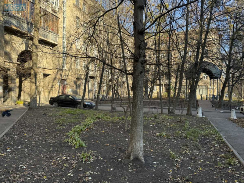 Продаж 2 кімнатної квартири (75/46/12,9), 2 пов. 5 пов. будинку, <a class="location-link" href="/kiev/" title="Недвижимость Київ">Київ</a>, <a class="location-link" href="/kiev/pecherskij/" title="Недвижимость Печерський район">Печерський р-н</a>, Академіка Богомольця вул., 7/14 (изображение 14)