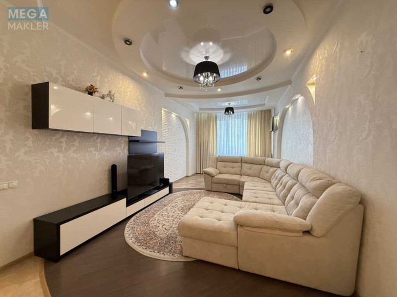 Продаж 3 кімнатної квартири (112/56/16), 16 пов. 24 пов. будинку, <a class="location-link" href="/kiev/" title="Недвижимость Київ">Київ</a>, <a class="location-link" href="/kiev/goloseevskij/" title="Недвижимость Голосіївський район">Голосіївський р-н</a>, Науки просп., 30 (изображение 8)