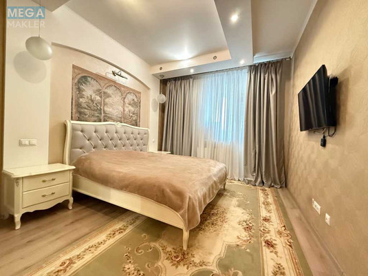 Продаж 3 кімнатної квартири (112/56/16), 16 пов. 24 пов. будинку, <a class="location-link" href="/kiev/" title="Недвижимость Київ">Київ</a>, <a class="location-link" href="/kiev/goloseevskij/" title="Недвижимость Голосіївський район">Голосіївський р-н</a>, Науки просп., 30 (изображение 12)