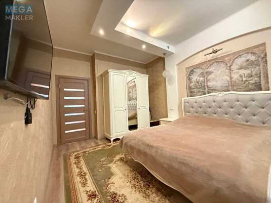 Продаж 3 кімнатної квартири (112/56/16), 16 пов. 24 пов. будинку, <a class="location-link" href="/kiev/" title="Недвижимость Київ">Київ</a>, <a class="location-link" href="/kiev/goloseevskij/" title="Недвижимость Голосіївський район">Голосіївський р-н</a>, Науки просп., 30 (изображение 13)