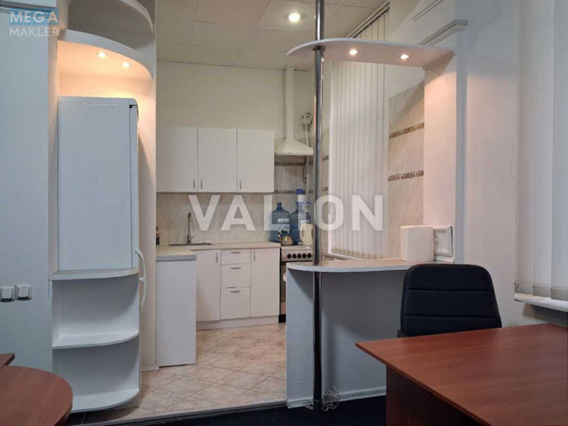 Оренда комерційної нерухомості, 80&nbsp;кв.м, под офис, <a class="location-link" href="/kiev/" title="Недвижимость Київ">Київ</a>, <a class="location-link" href="/kiev/shevchenkovskij/" title="Недвижимость Шевченківський район">Шевченківський р-н</a>, Січових Стрільців вул., 10 (изображение 3)