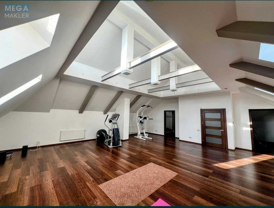 Продаж дома, 3&nbsp;поверху, 495&nbsp;кв.м, 7&nbsp;кімнат, ділянка 20&nbsp;соток, <a class="location-link" href="/bobrica-selo-kv/" title="Недвижимость Бобриця">Бобриця</a>, Шевченко (изображение 11)