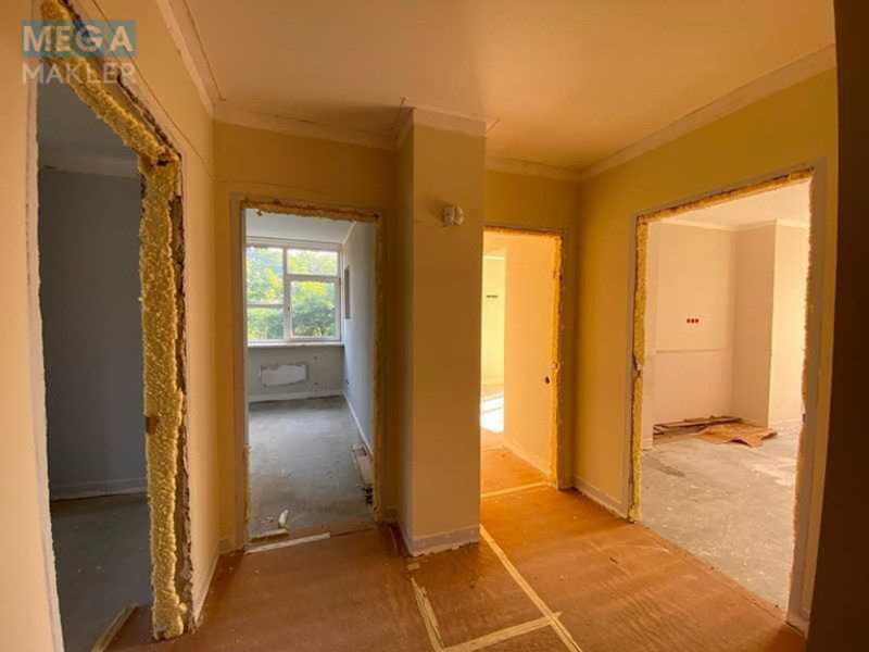 Продаж 3 кімнатної квартири (89/?/14), 2 пов. 6 пов. будинку, <a class="location-link" href="/lviv/" title="Недвижимость Львів">Львів</a>, <a class="location-link" href="/lviv/lychakovskij/" title="Недвижимость Личаківський район">Личаківський р-н</a>, Пасічна, 33 (изображение 5)