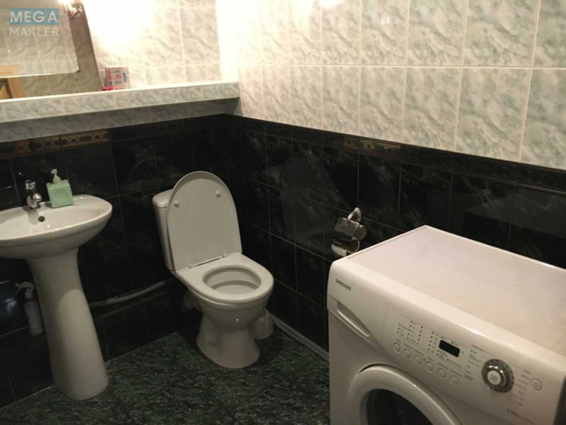 Оренда 2 кімнатної квартири, <a class="location-link" href="/kiev/" title="Недвижимость Київ">Київ</a>, <a class="location-link" href="/kiev/podolskij/" title="Недвижимость Подільський район">Подільський р-н</a>, Натальи Ужвий ул., 9 (изображение 17)