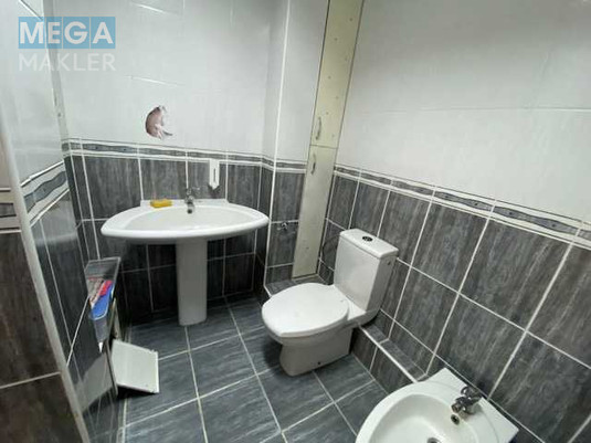 Оренда комерційної нерухомості, 95&nbsp;кв.м, под офис, <a class="location-link" href="/kiev/" title="Недвижимость Київ">Київ</a>, <a class="location-link" href="/kiev/dneprovskij/" title="Недвижимость Дніпровський район">Дніпровський р-н</a>, Георгия Тороповского ул., 37а (изображение 7)