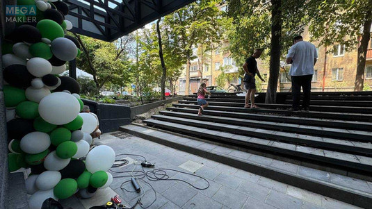 Продаж комерційної нерухомості, 40&nbsp;кв.м, под магазин, <a class="location-link" href="/kiev/" title="Недвижимость Київ">Київ</a>, <a class="location-link" href="/kiev/pecherskij/" title="Недвижимость Печерський район">Печерський р-н</a>, Німанська вул., 4 (изображение 3)