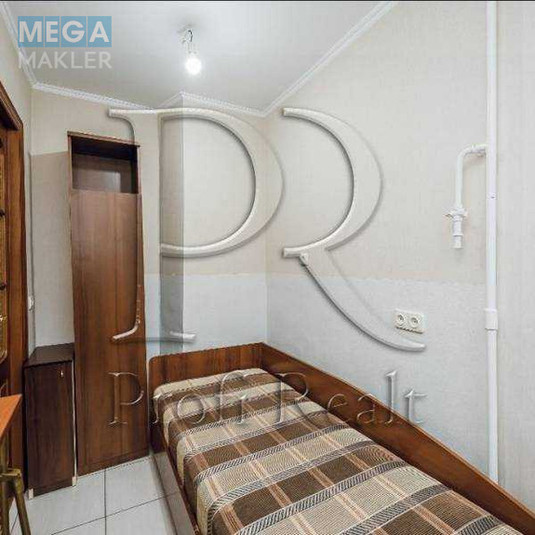 Продаж 2 кімнатної квартири (68/37/10), 4 пов. 9 пов. будинку, <a class="location-link" href="/kiev/" title="Недвижимость Київ">Київ</a>, <a class="location-link" href="/kiev/solomenskij/" title="Недвижимость Солом'янський район">Солом'янський р-н</a>, Пироговського Олександра вулиця, 6 (изображение 11)