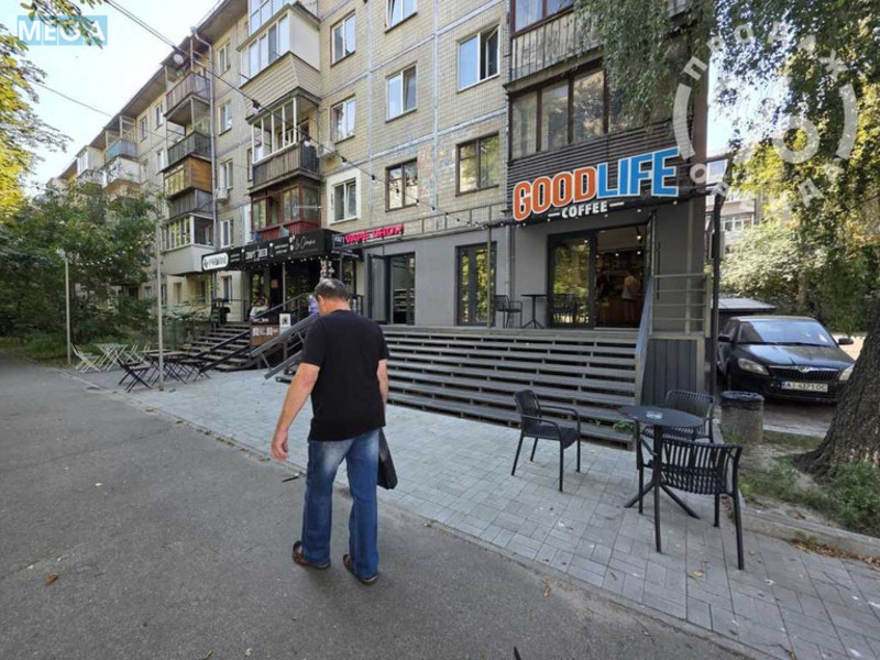 Продаж комерційної нерухомості, 17&nbsp;кв.м, под магазин, <a class="location-link" href="/kiev/" title="Недвижимость Київ">Київ</a>, <a class="location-link" href="/kiev/solomenskij/" title="Недвижимость Солом'янський район">Солом'янський р-н</a>, Миколи Василенка вул., 8 (изображение 3)
