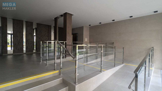 Продаж 3 кімнатної квартири (126/85/15), 17 пов. 24 пов. будинку, <a class="location-link" href="/kiev/" title="Недвижимость Київ">Київ</a>, <a class="location-link" href="/kiev/shevchenkovskij/" title="Недвижимость Шевченківський район">Шевченківський р-н</a>, Річна вул., 4 (изображение 11)