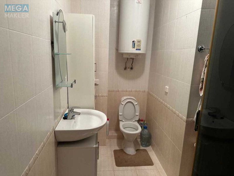 Оренда 3 кімнатної квартири, <a class="location-link" href="/kiev/" title="Недвижимость Київ">Київ</a>, <a class="location-link" href="/kiev/svyatoshinskij/" title="Недвижимость Святошинський район">Святошинський р-н</a>, Петра Чаадаєва вул., 2 (изображение 16)