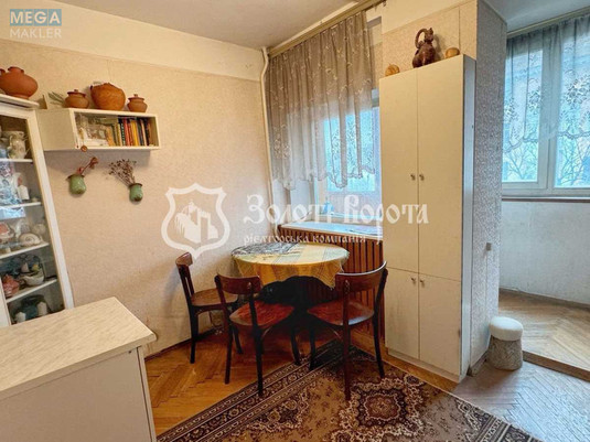 Продаж 4 кімнатної квартири (103/60/8), 4 пов. 18 пов. будинку, <a class="location-link" href="/kiev/" title="Недвижимость Київ">Київ</a>, <a class="location-link" href="/kiev/shevchenkovskij/" title="Недвижимость Шевченківський район">Шевченківський р-н</a>, Богдана Хмельницького вул., 39 (изображение 8)