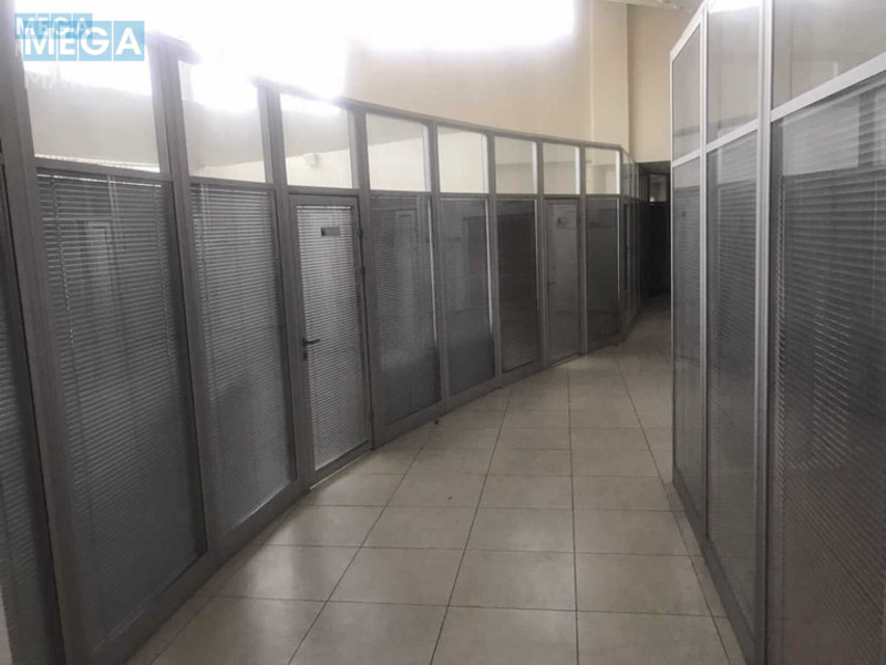 Оренда комерційної нерухомості, 277,60&nbsp;кв.м, под офис, <a class="location-link" href="/rovno/" title="Недвижимость Рівне">Рівне</a>, Петра Полтави, 1а (изображение 28)