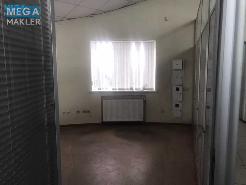 Оренда комерційної нерухомості, 277,60&nbsp;кв.м, под офис, <a class="location-link" href="/rovno/" title="Недвижимость Рівне">Рівне</a>, Петра Полтави, 1а (изображение 43)