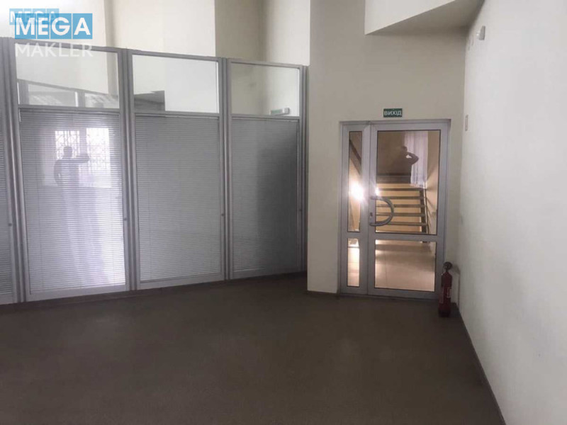 Оренда комерційної нерухомості, 277,60&nbsp;кв.м, под офис, <a class="location-link" href="/rovno/" title="Недвижимость Рівне">Рівне</a>, Петра Полтави, 1а (изображение 50)