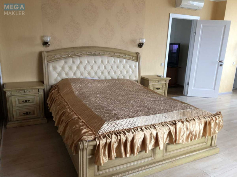 Оренда 3 кімнатної квартири, <a class="location-link" href="/kiev/" title="Недвижимость Київ">Київ</a>, <a class="location-link" href="/kiev/darnickij/" title="Недвижимость Дарницький район">Дарницький р-н</a>, Петра Григоренко просп., 23 (изображение 37)