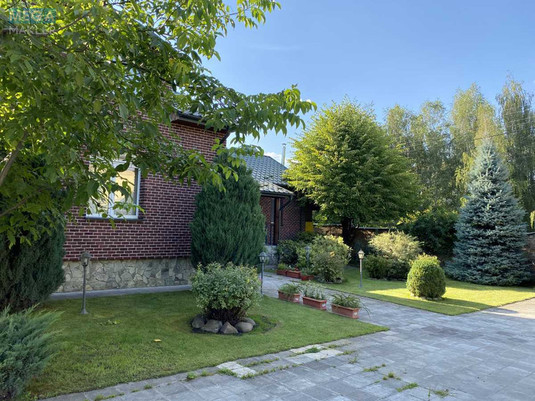 Продаж дома, 2&nbsp;поверху, 186&nbsp;кв.м, 4&nbsp;кімнати, ділянка 20&nbsp;соток, <a class="location-link" href="/vishenki-selo-kv/" title="Недвижимость Вишеньки">Вишеньки</a>, Южная (изображение 2)