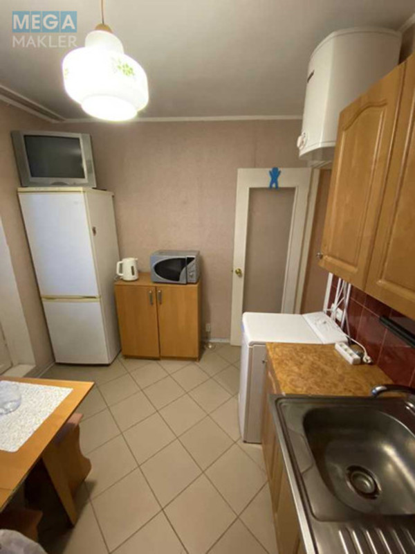 Оренда 1 кімнатної квартири, <a class="location-link" href="/kiev/" title="Недвижимость Київ">Київ</a>, <a class="location-link" href="/kiev/dneprovskij/" title="Недвижимость Дніпровський район">Дніпровський р-н</a>, Генерала Жмаченка вул., 12 (изображение 10)