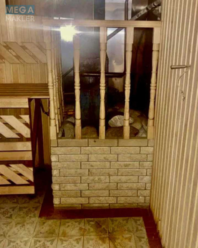 Продаж дома, 2&nbsp;поверху, 650&nbsp;кв.м, 8&nbsp;кімнат, ділянка 10&nbsp;соток, <a class="location-link" href="/stoyanka/" title="Недвижимость Стоянка">Стоянка</a>, Ленина, 1 (изображение 22)