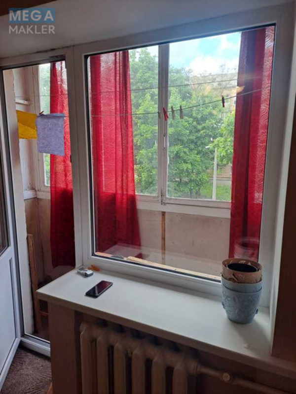 Продаж 3 кімнатної квартири (57/42/7), 3 пов. 5 пов. будинку, <a class="location-link" href="/kiev/" title="Недвижимость Київ">Київ</a>, <a class="location-link" href="/kiev/shevchenkovskij/" title="Недвижимость Шевченківський район">Шевченківський р-н</a>, Олени Теліги вул., 19/2 (изображение 8)