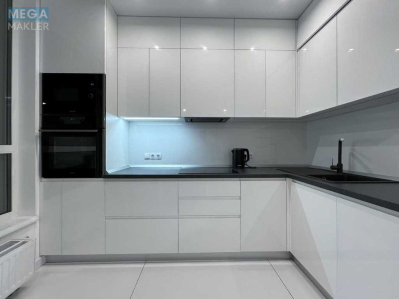 Оренда 1 кімнатної квартири, <a class="location-link" href="/kiev/" title="Недвижимость Київ">Київ</a>, <a class="location-link" href="/kiev/podolskij/" title="Недвижимость Подільський район">Подільський р-н</a>, Семьи Кристеров ул., 20а (изображение 8)