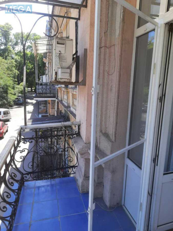 Оренда 3 кімнатної квартири, <a class="location-link" href="/odessa/" title="Недвижимость Одеса">Одеса</a>, <a class="location-link" href="/odessa/primorskij/" title="Недвижимость Приморський район">Приморський р-н</a>, Маразлиевская, 46 (изображение 6)