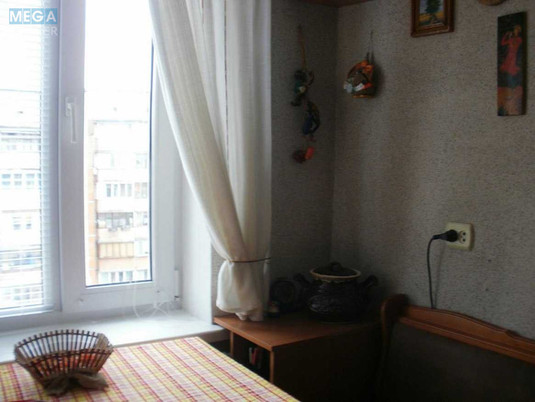 Оренда 1 кімнатної квартири, <a class="location-link" href="/kiev/" title="Недвижимость Київ">Київ</a>, <a class="location-link" href="/kiev/svyatoshinskij/" title="Недвижимость Святошинський район">Святошинський р-н</a>, Симиренка вул., 20а (изображение 4)