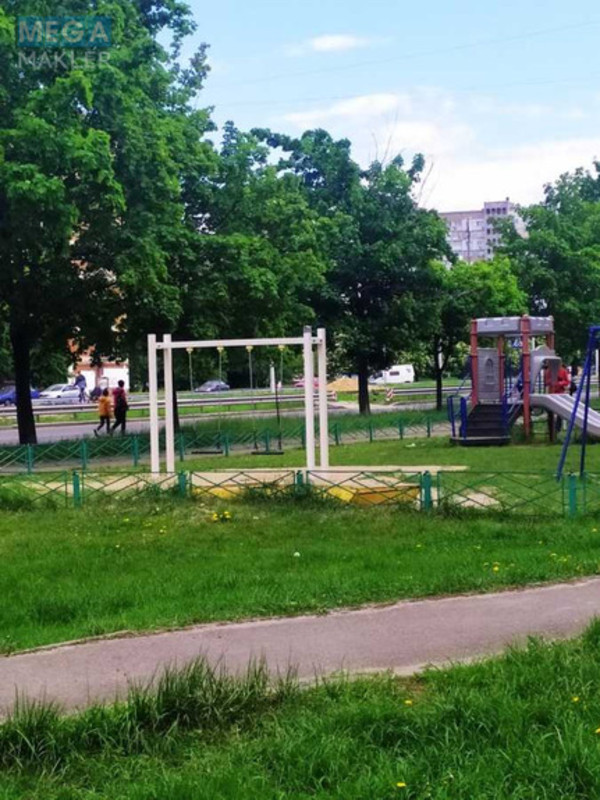 Оренда 1 кімнатної квартири, <a class="location-link" href="/kiev/" title="Недвижимость Київ">Київ</a>, <a class="location-link" href="/kiev/svyatoshinskij/" title="Недвижимость Святошинський район">Святошинський р-н</a>, Симиренка вул., 20а (изображение 20)