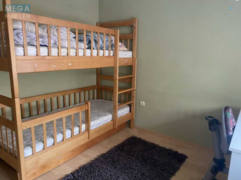 Оренда 3 кімнатної квартири, <a class="location-link" href="/kiev/" title="Недвижимость Київ">Київ</a>, <a class="location-link" href="/kiev/solomenskij/" title="Недвижимость Солом'янський район">Солом'янський р-н</a>, Кадетський Гай вул., 11 (изображение 4)