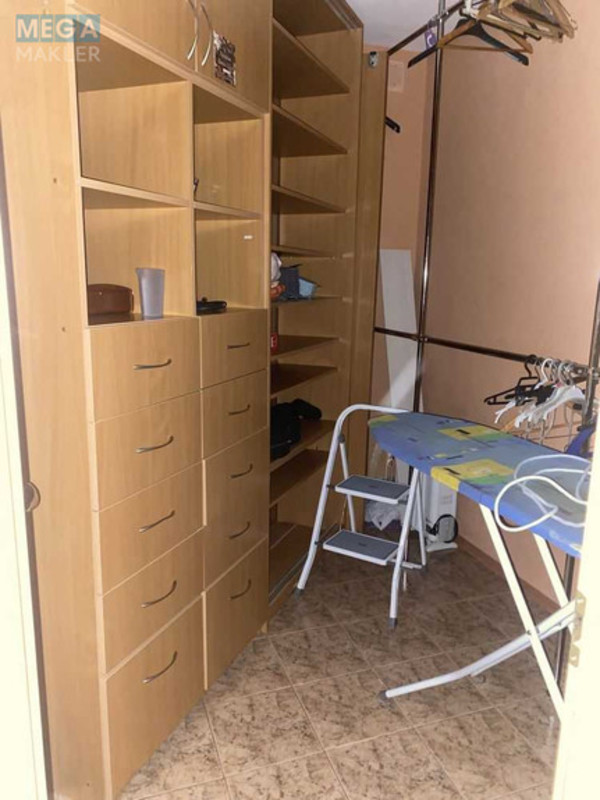 Оренда 3 кімнатної квартири, <a class="location-link" href="/kiev/" title="Недвижимость Київ">Київ</a>, <a class="location-link" href="/kiev/solomenskij/" title="Недвижимость Солом'янський район">Солом'янський р-н</a>, Кадетський Гай вул., 11 (изображение 7)