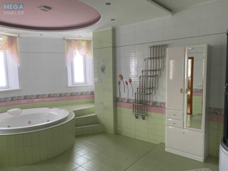 Оренда 5 кімнатної квартири, <a class="location-link" href="/kiev/" title="Недвижимость Київ">Київ</a>, <a class="location-link" href="/kiev/darnickij/" title="Недвижимость Дарницький район">Дарницький р-н</a>, Срибнокильская ул., 14а (изображение 9)