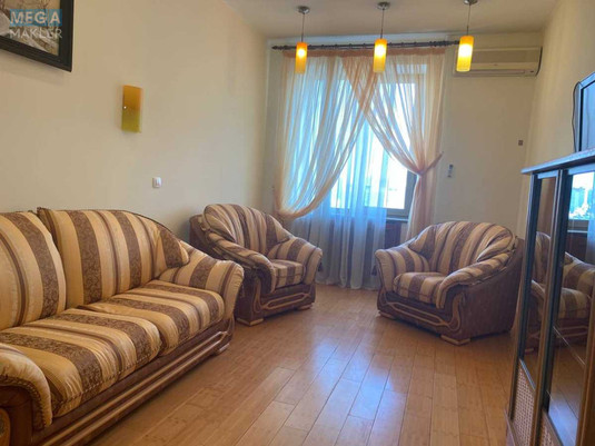 Оренда 5 кімнатної квартири, <a class="location-link" href="/kiev/" title="Недвижимость Київ">Київ</a>, <a class="location-link" href="/kiev/darnickij/" title="Недвижимость Дарницький район">Дарницький р-н</a>, Срибнокильская ул., 14а (изображение 16)