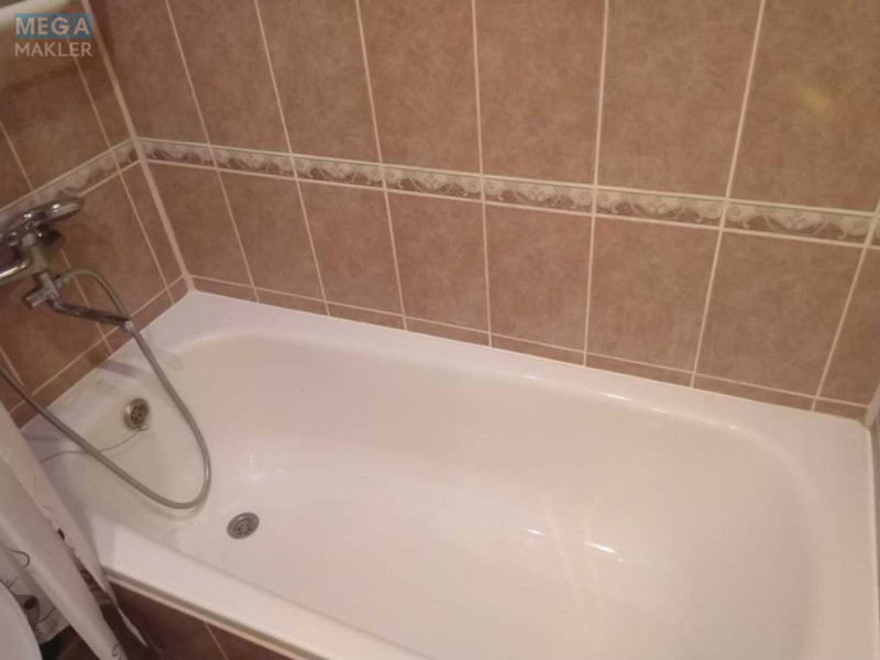 Оренда 1 кімнатної квартири, <a class="location-link" href="/kiev/" title="Недвижимость Київ">Київ</a>, <a class="location-link" href="/kiev/pecherskij/" title="Недвижимость Печерський район">Печерський р-н</a>, Леси Украинки бульв. (изображение 10)