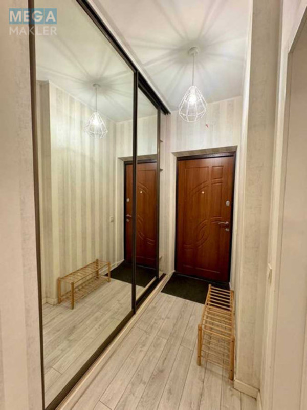 Оренда 1 кімнатної квартири, <a class="location-link" href="/kiev/" title="Недвижимость Київ">Київ</a>, <a class="location-link" href="/kiev/darnickij/" title="Недвижимость Дарницький район">Дарницький р-н</a>, Урловская ул., 40 (изображение 12)