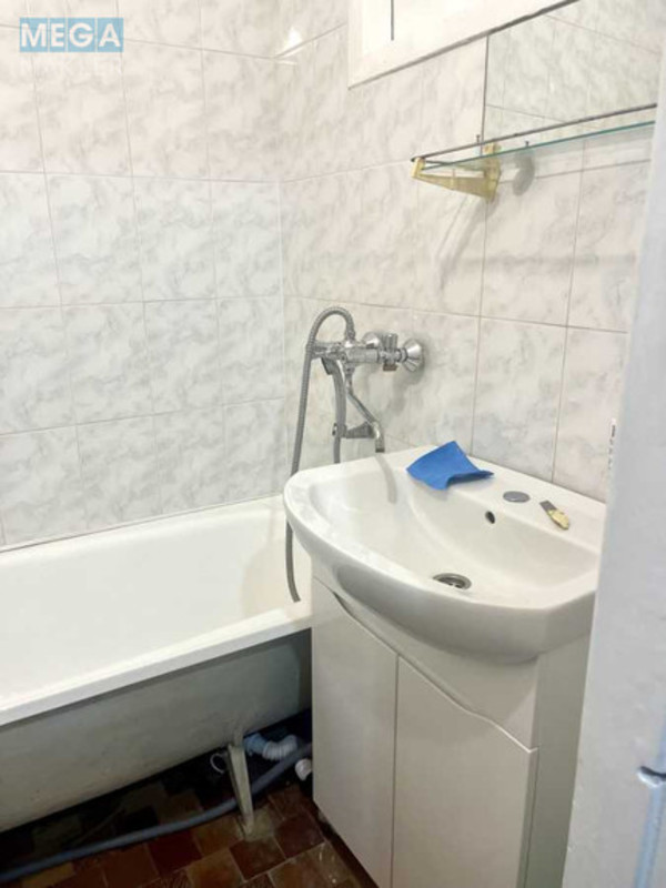 Оренда 1 кімнатної квартири, <a class="location-link" href="/kiev/" title="Недвижимость Київ">Київ</a>, <a class="location-link" href="/kiev/goloseevskij/" title="Недвижимость Голосіївський район">Голосіївський р-н</a>, Феодосійська вул., 4 (изображение 9)