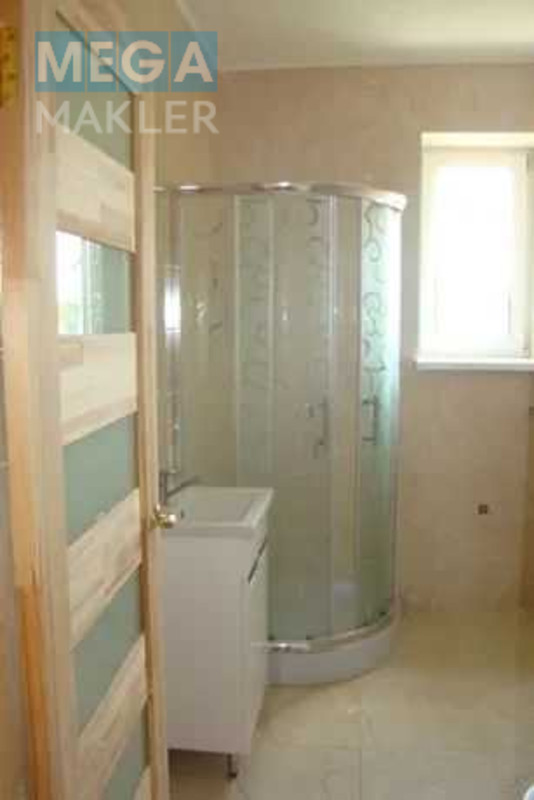 Оренда дома, <a class="location-link" href="/litki-selo-kv/" title="Недвижимость Літки">Літки</a>, Незалежности (изображение 7)