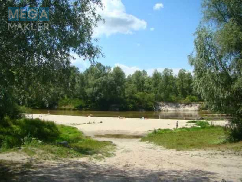 Оренда дома, <a class="location-link" href="/litki-selo-kv/" title="Недвижимость Літки">Літки</a>, Незалежности (изображение 15)