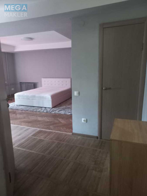 Продаж 1 кімнатної квартири (36/19/7), 7 пов. 9 пов. будинку, <a class="location-link" href="/kiev/" title="Недвижимость Київ">Київ</a>, <a class="location-link" href="/kiev/dneprovskij/" title="Недвижимость Дніпровський район">Дніпровський р-н</a>, Русанівська Набережна вул., 10 (изображение 10)