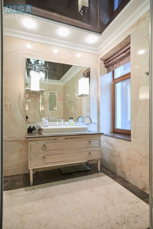 Продаж 3 кімнатної квартири (150/60/60), 2 пов. 5 пов. будинку, <a class="location-link" href="/kiev/" title="Недвижимость Київ">Київ</a>, <a class="location-link" href="/kiev/shevchenkovskij/" title="Недвижимость Шевченківський район">Шевченківський р-н</a>, Лукянівська вул., 21б (изображение 7)