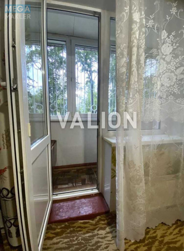 Продаж 3 кімнатної квартири (68/41/7), 1 пов. 9 пов. будинку, <a class="location-link" href="/kiev/" title="Недвижимость Київ">Київ</a>, <a class="location-link" href="/kiev/svyatoshinskij/" title="Недвижимость Святошинський район">Святошинський р-н</a>, Академика Королева просп., 14 (изображение 11)