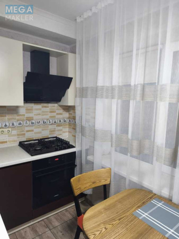 Продаж 2 кімнатної квартири (47/30/6), 5 пов. 5 пов. будинку, <a class="location-link" href="/kiev/" title="Недвижимость Київ">Київ</a>, <a class="location-link" href="/kiev/solomenskij/" title="Недвижимость Солом'янський район">Солом'янський р-н</a>, Героев Севастополя ул., 10б (изображение 14)