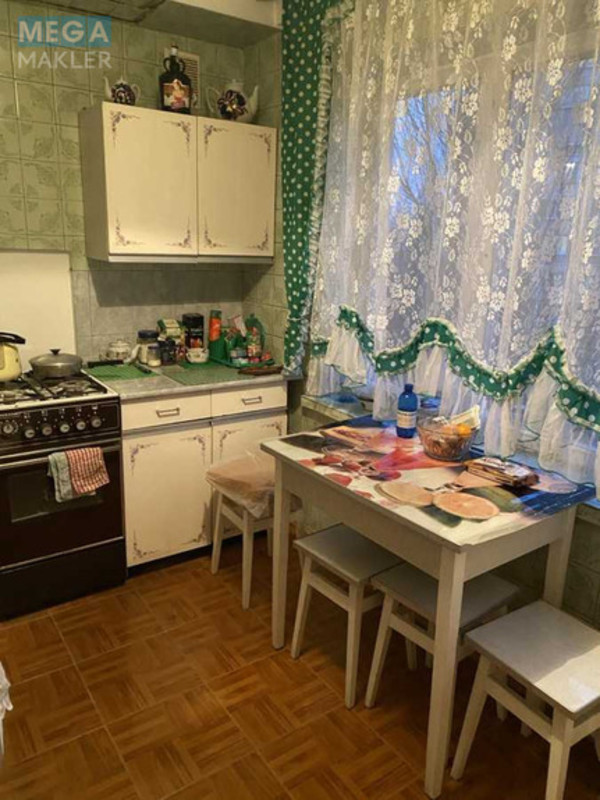 Продаж 2 кімнатної квартири (46/30/8), 5 пов. 5 пов. будинку, <a class="location-link" href="/kiev/" title="Недвижимость Київ">Київ</a>, <a class="location-link" href="/kiev/dneprovskij/" title="Недвижимость Дніпровський район">Дніпровський р-н</a>, Миропольская ул., 15 (изображение 8)