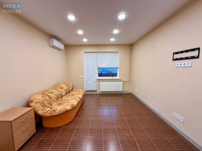 Оренда 2 кімнатної квартири, <a class="location-link" href="/kiev/" title="Недвижимость Київ">Київ</a>, <a class="location-link" href="/kiev/darnickij/" title="Недвижимость Дарницький район">Дарницький р-н</a>, Срибнокильская ул., 8 (изображение 10)