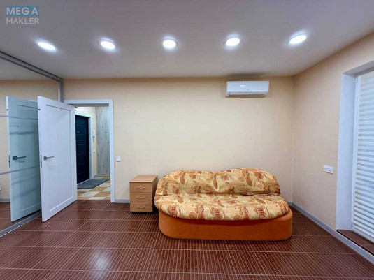 Оренда 2 кімнатної квартири, <a class="location-link" href="/kiev/" title="Недвижимость Київ">Київ</a>, <a class="location-link" href="/kiev/darnickij/" title="Недвижимость Дарницький район">Дарницький р-н</a>, Срибнокильская ул., 8 (изображение 11)