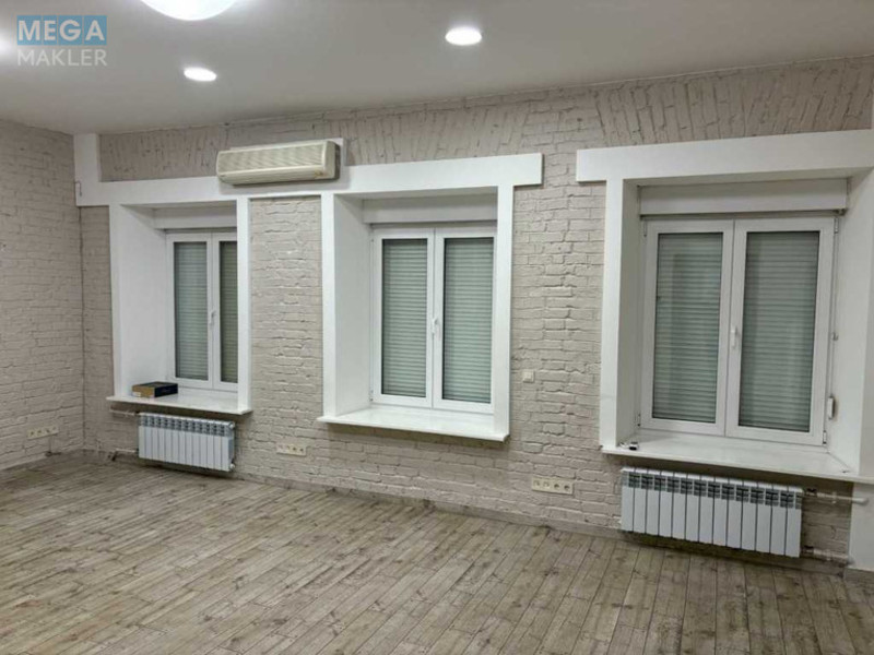 Оренда комерційної нерухомості, 56&nbsp;кв.м, под офис, <a class="location-link" href="/kiev/" title="Недвижимость Київ">Київ</a>, <a class="location-link" href="/kiev/pecherskij/" title="Недвижимость Печерський район">Печерський р-н</a>, Лютеранская ул., 16 (изображение 3)