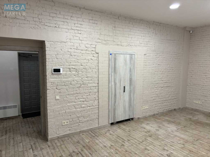 Оренда комерційної нерухомості, 56&nbsp;кв.м, под офис, <a class="location-link" href="/kiev/" title="Недвижимость Київ">Київ</a>, <a class="location-link" href="/kiev/pecherskij/" title="Недвижимость Печерський район">Печерський р-н</a>, Лютеранская ул., 16 (изображение 9)