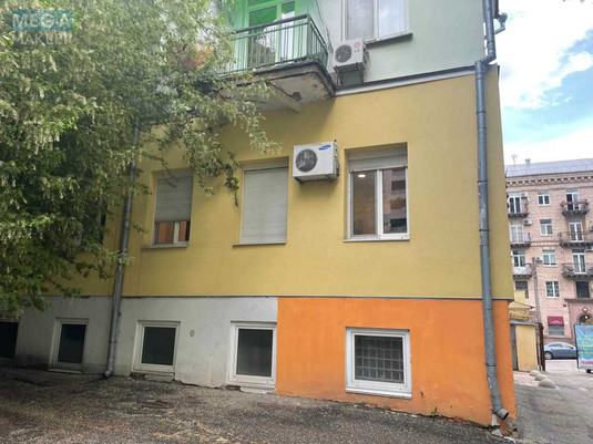 Оренда комерційної нерухомості, 56&nbsp;кв.м, под офис, <a class="location-link" href="/kiev/" title="Недвижимость Київ">Київ</a>, <a class="location-link" href="/kiev/pecherskij/" title="Недвижимость Печерський район">Печерський р-н</a>, Лютеранская ул., 16 (изображение 16)